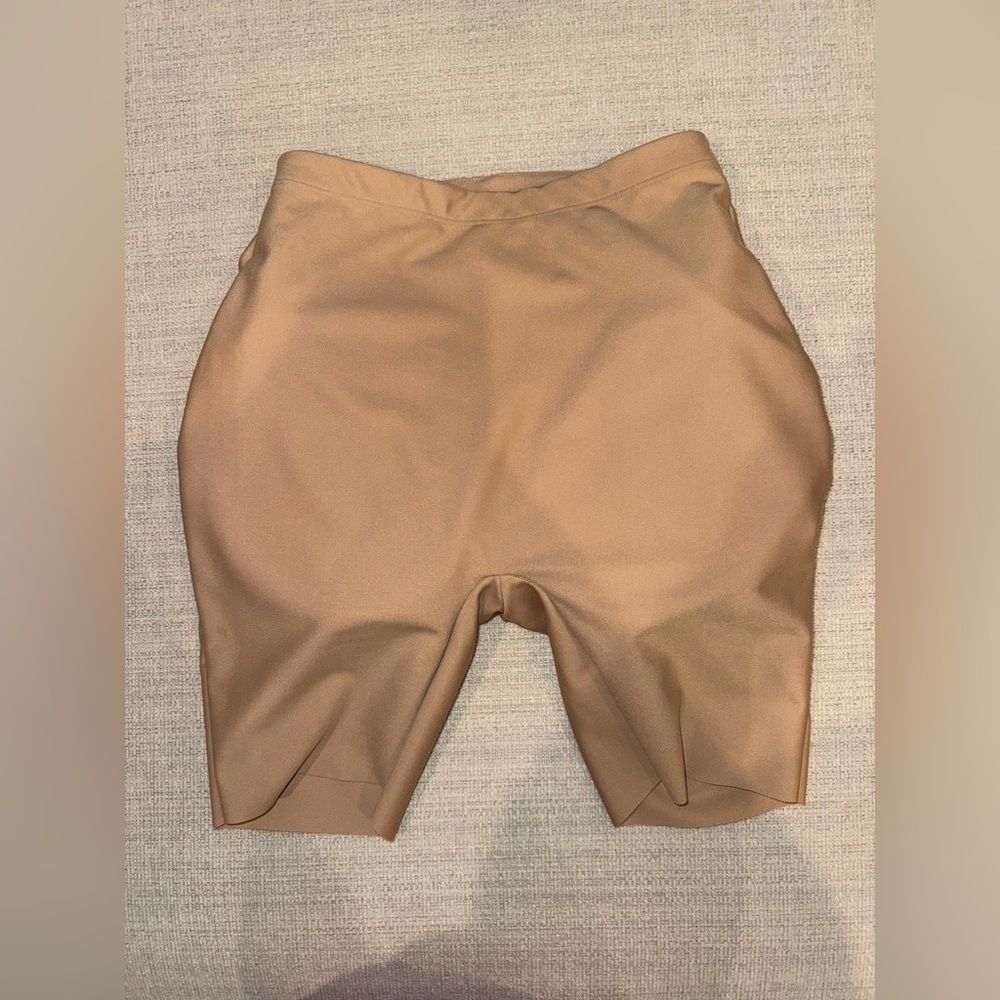 NEW! SKIMS Butt Enhancing Padded Shorts